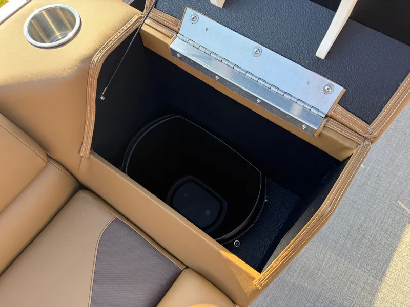 Slide: The Image of Tahoe Sport 2180 Swingback (VRB) & Honda 4-Stroke EFI 2026 - 28