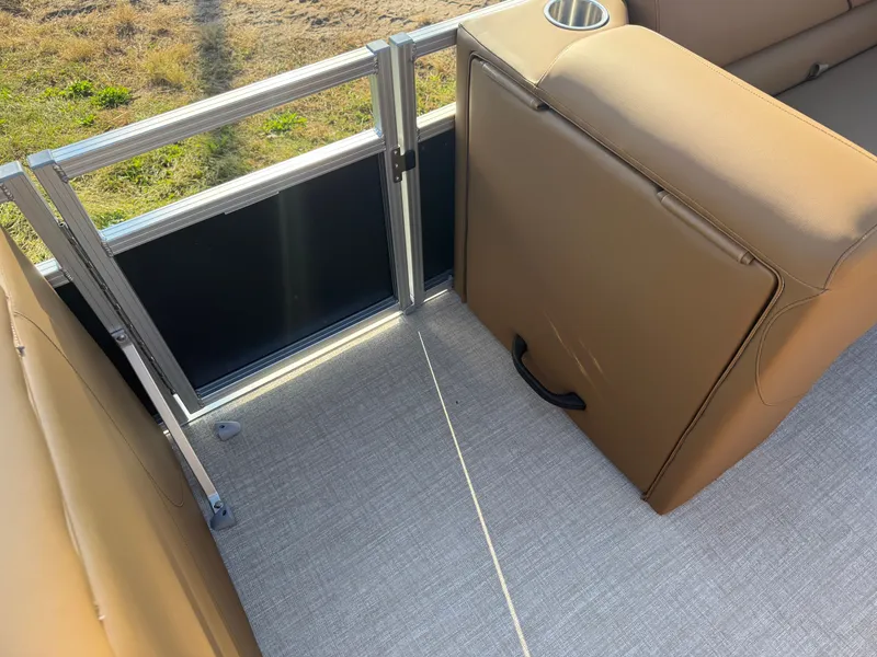 Slide: The Image of Tahoe Sport 2180 Swingback (VRB) & Honda 4-Stroke EFI 2026 - 29