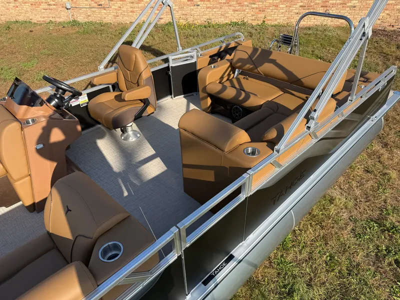 Slide: The Image of Tahoe Sport 2180 Swingback (VRB) & Honda 4-Stroke EFI 2026 - 3