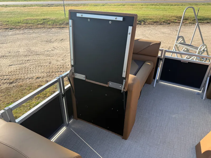 Slide: The Image of Tahoe Sport 2180 Swingback (VRB) & Honda 4-Stroke EFI 2026 - 30