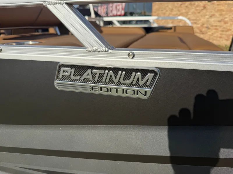 Slide: The Image of Tahoe Sport 2180 Swingback (VRB) & Honda 4-Stroke EFI 2026 - 40