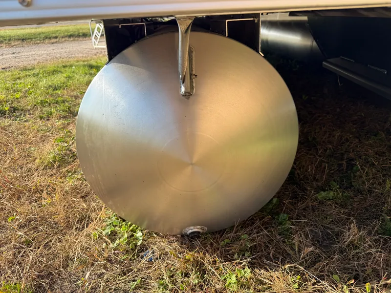 Slide: The Image of Tahoe Sport 2180 Swingback (VRB) & Honda 4-Stroke EFI 2026 - 42