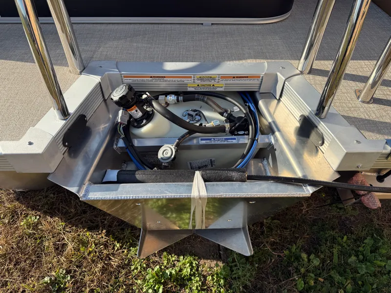 Slide: The Image of Tahoe Sport 2180 Swingback (VRB) & Honda 4-Stroke EFI 2026 - 43