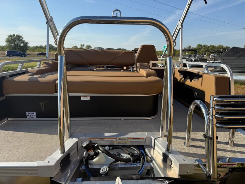 Slide: The Image of Tahoe Sport 2180 Swingback (VRB) & Honda 4-Stroke EFI 2026 - 45