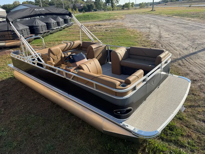 Slide: The Image of Tahoe Sport 2180 Swingback (VRB) & Honda 4-Stroke EFI 2026 - 7