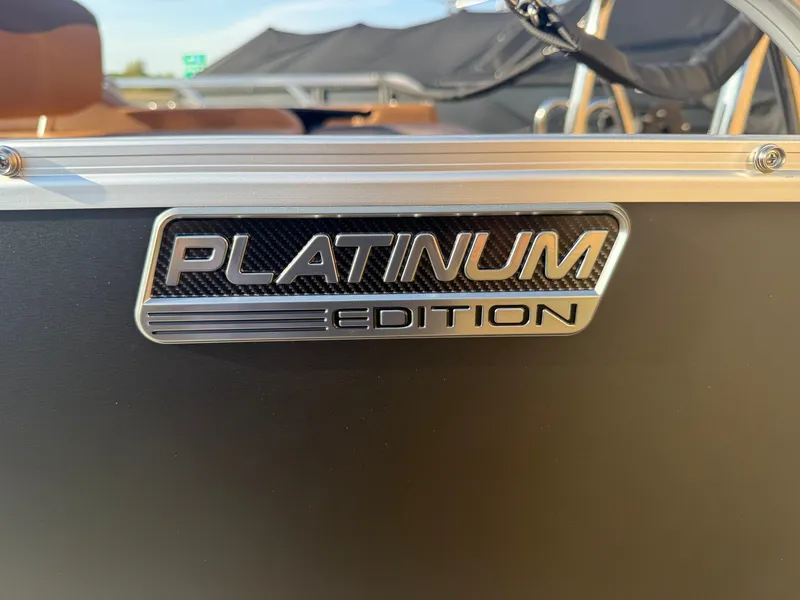 Slide: The Image of Tahoe LTZ 2385 Swingback (VRB) & Honda 4-Stroke EFI 2026 - 41