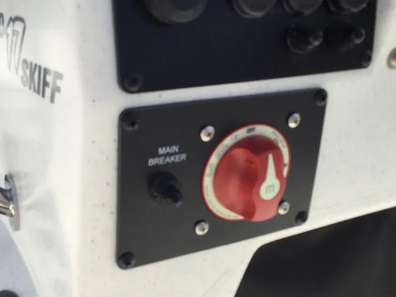 Slide: The Image of Mako Pro Skiff 17cc 2026 - 13