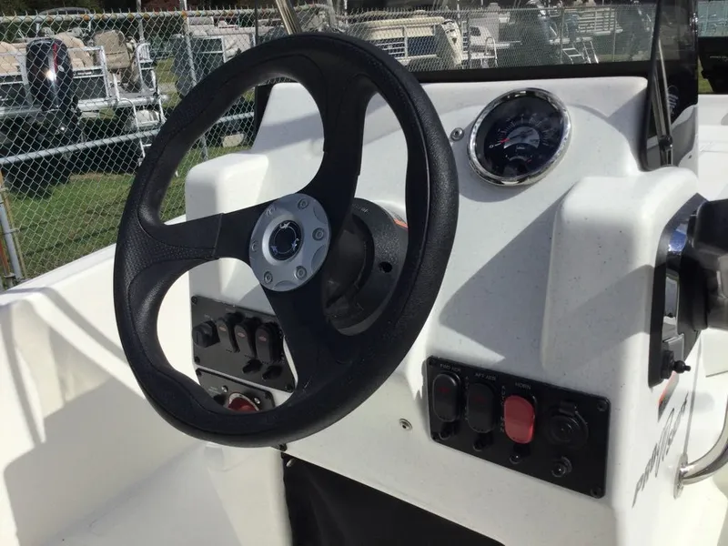 Slide: The Image of Mako Pro Skiff 17cc 2026 - 3