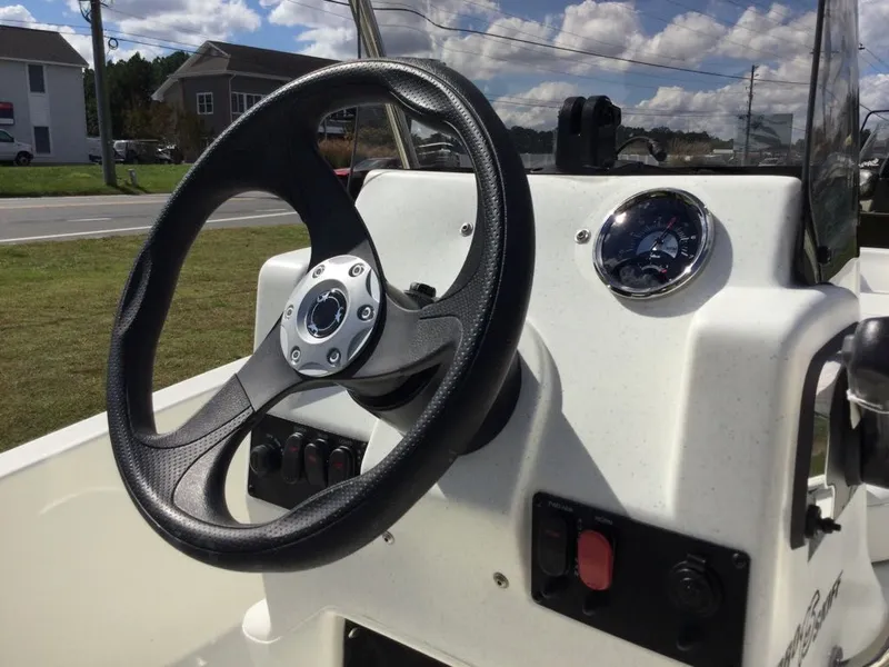 Slide: The Image of Mako Pro Skiff 15CC 2026 - 10