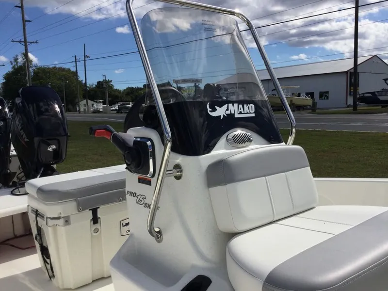 Slide: The Image of Mako Pro Skiff 15CC 2026 - 15