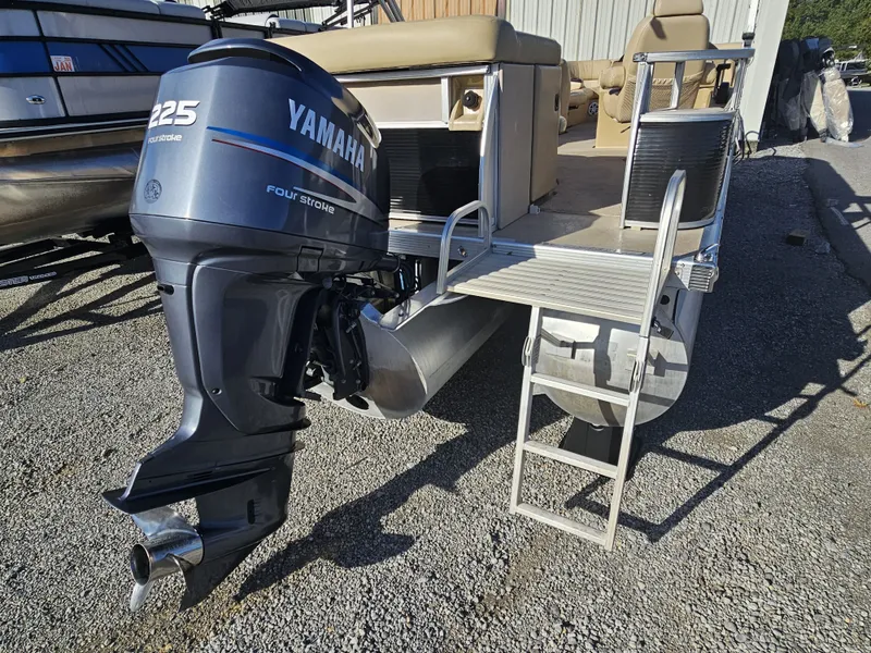 Slide: The Image of Bennington 2575 QXI 2009 - 15