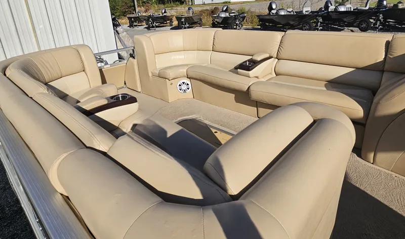 Slide: The Image of Bennington 2575 QXI 2009 - 8