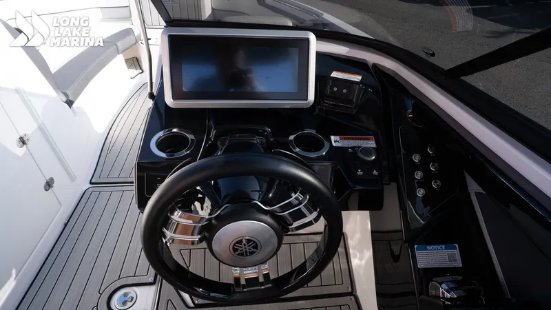 Slide: The Image of Yamaha 252SD 2023 - 18