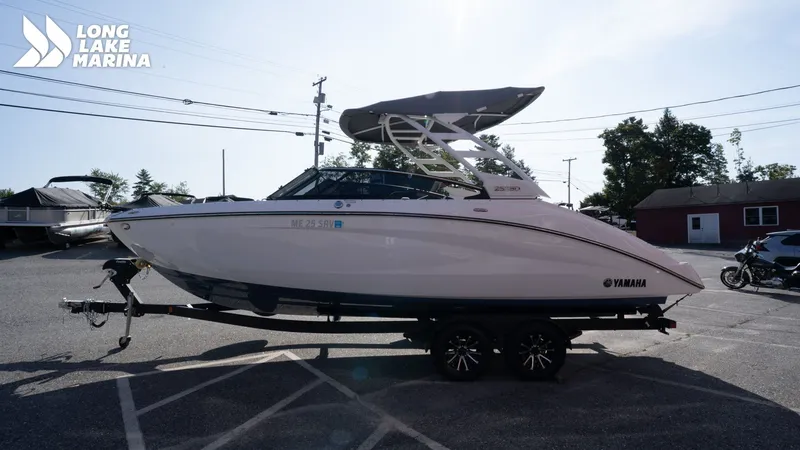 Slide: The Image of Yamaha 252SD 2023 - 5