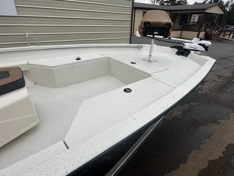 Slide: The Image of Xpress H22B Bay 2026 - 7