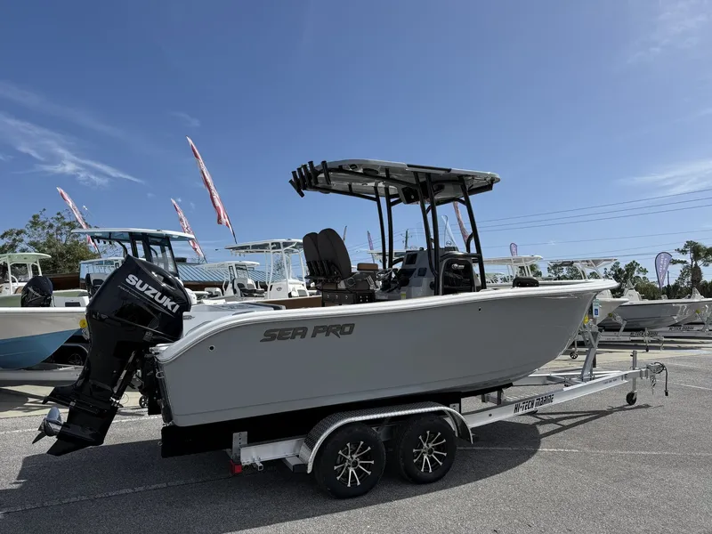 Slide: The Image of Sea Pro 222 Center Console 2026 - 3