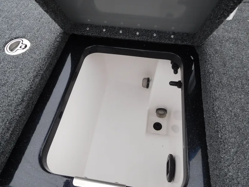 Slide: The Image of Caymas CX 20 PRO 2026 - 18