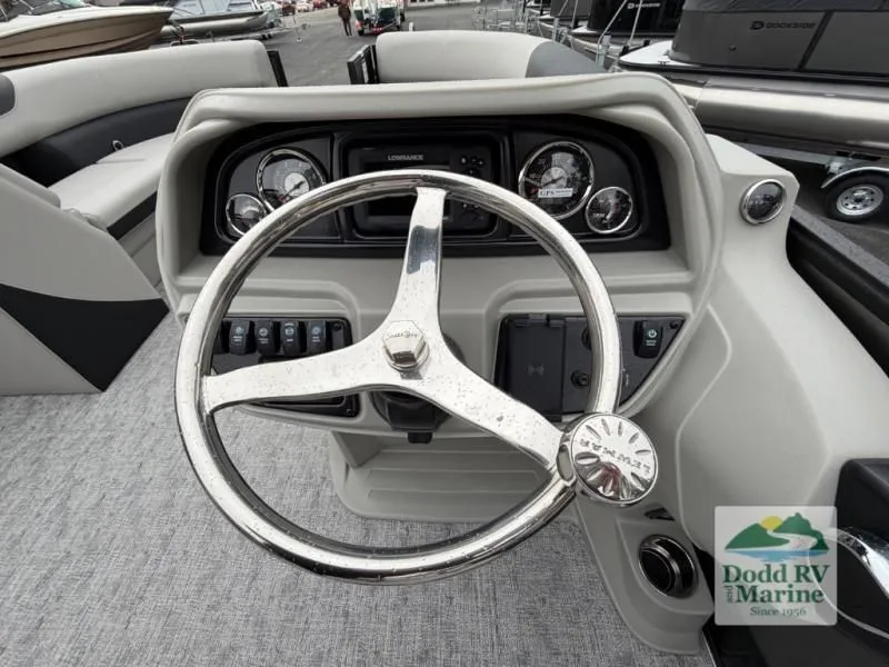 Slide: The Image of LE Series 224CR 2026 - 16