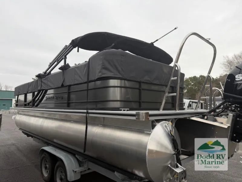 Slide: The Image of LE Series 224CR 2026 - 4