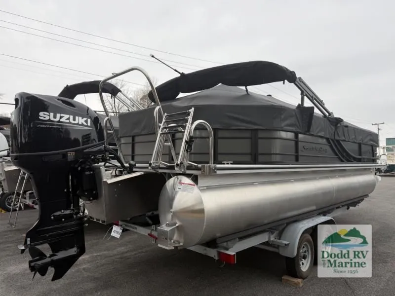 Slide: The Image of LE Series 224CR 2026 - 5