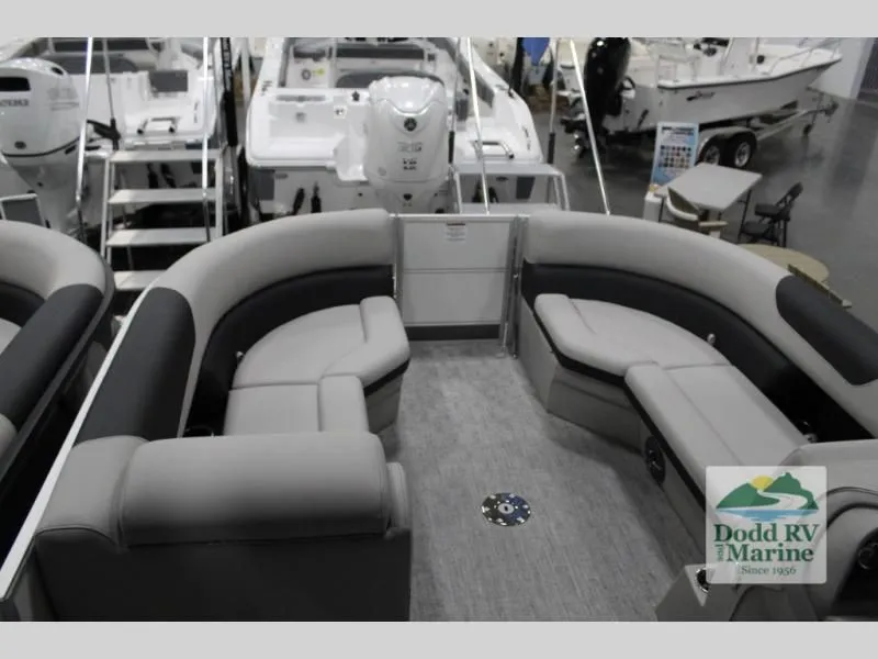 Slide: The Image of LE Series 224UL 2026 - 9