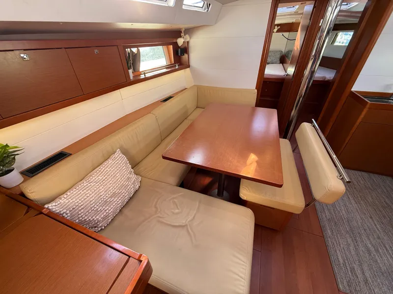 Slide: The Image of Beneteau Oceanis 48 2016 - 30