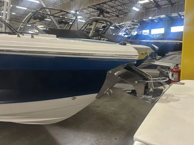 Slide: The Image of Cobalt R4 Surf 2026 - 3