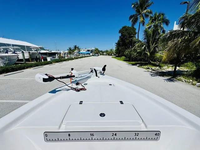 Slide: The Image of Sea Pro 172 Bay 2022 - 12