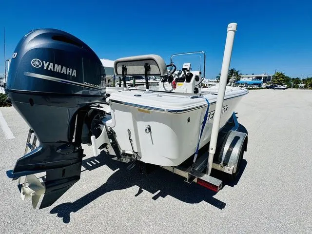 Slide: The Image of Sea Pro 172 Bay 2022 - 13