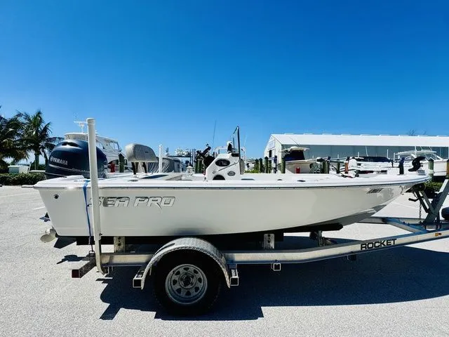 Slide: The Image of Sea Pro 172 Bay 2022 - 15