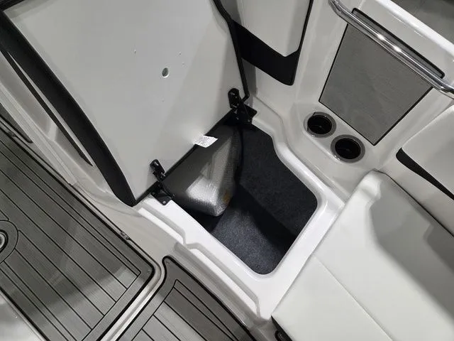 Slide: The Image of Yamaha 222S 2026 - 26