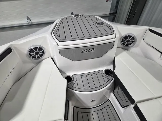 Slide: The Image of Yamaha 222S 2026 - 28