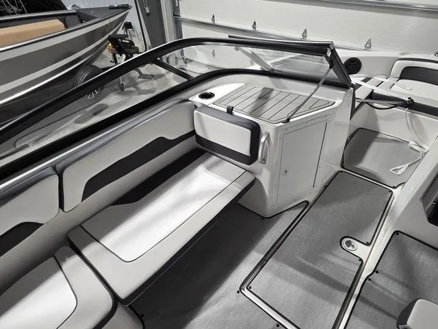 Slide: The Image of Yamaha AR195 2026 - 11