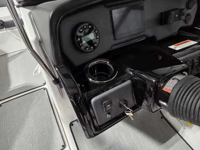 Slide: The Image of Yamaha AR195 2026 - 14