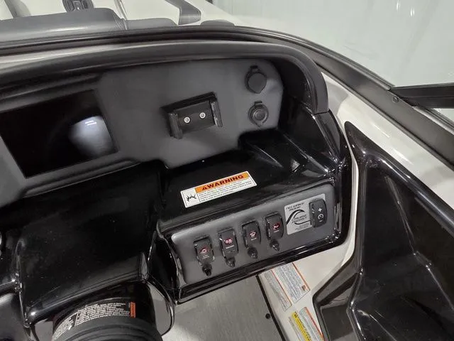 Slide: The Image of Yamaha AR195 2026 - 15