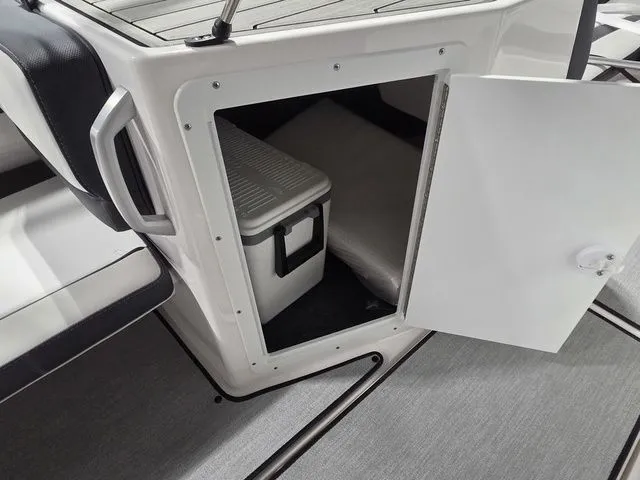 Slide: The Image of Yamaha AR195 2026 - 18