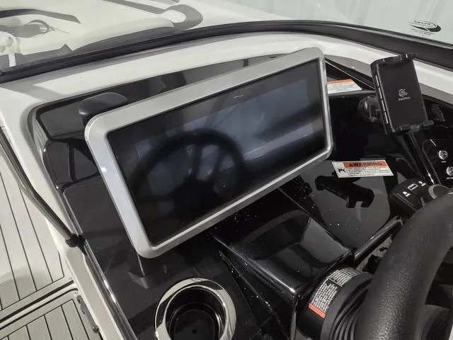 Slide: The Image of Yamaha 252S 2026 - 21