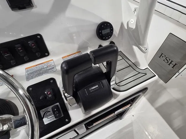 Slide: The Image of Yamaha 222 FSH Sport 2026 - 13