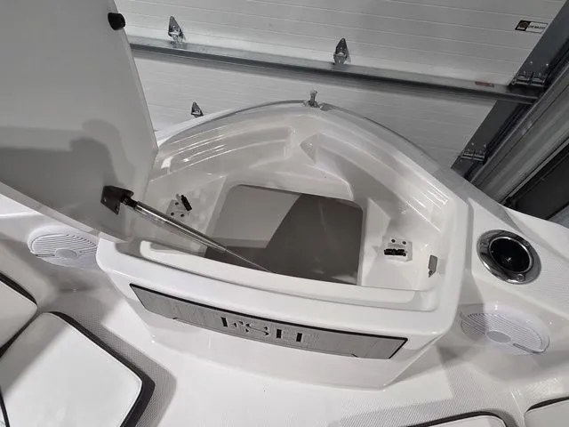 Slide: The Image of Yamaha 222 FSH Sport 2026 - 28