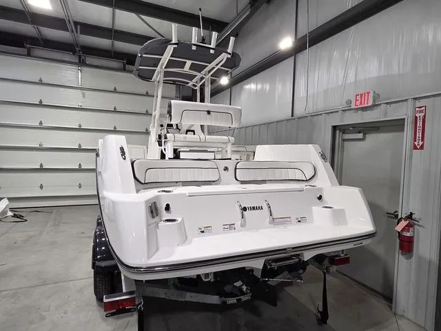 Slide: The Image of Yamaha 222 FSH Sport 2026 - 4