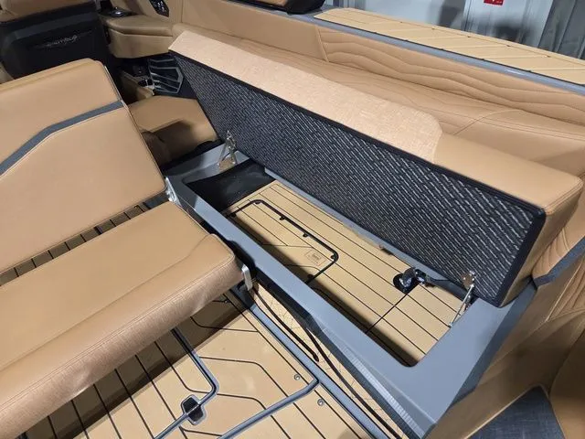 Slide: The Image of Nautique Super Air Nautique G25 2026 - 12