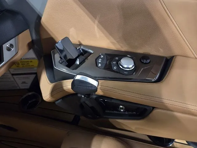 Slide: The Image of Nautique Super Air Nautique G25 2026 - 19