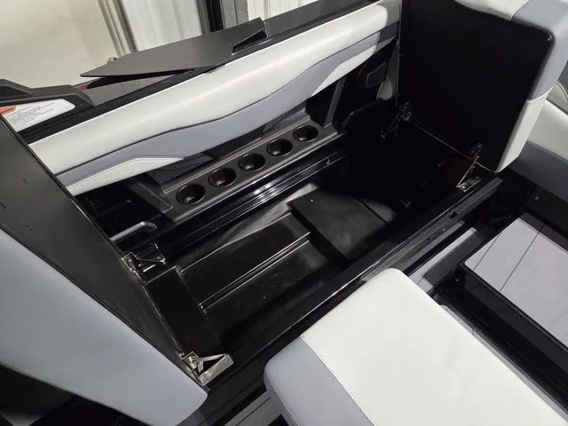 Slide: The Image of Axis T220 2026 - 12