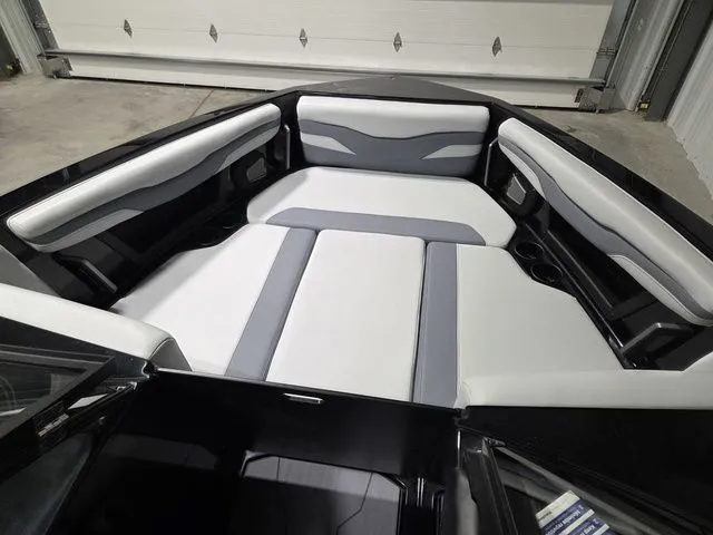 Slide: The Image of Axis T220 2026 - 22