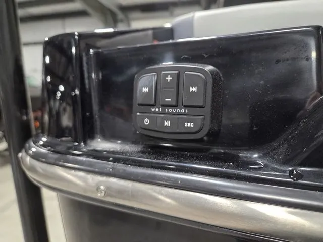 Slide: The Image of Axis T220 2026 - 7