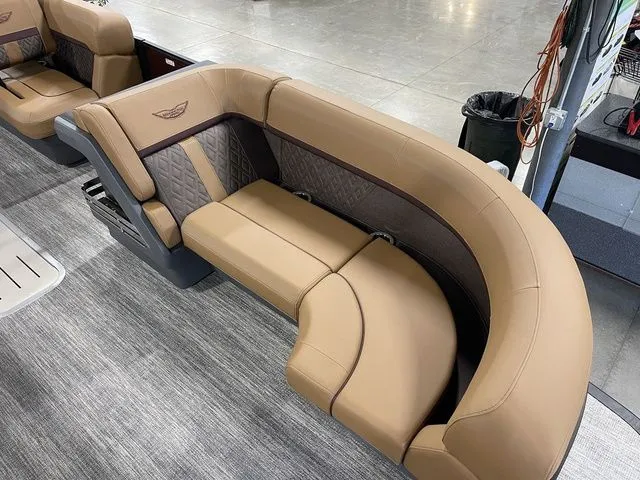 Slide: The Image of Bennington M L-Bench 22 ML 2026 - 11