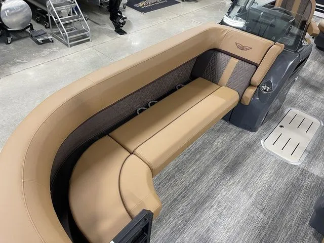 Slide: The Image of Bennington M L-Bench 22 ML 2026 - 12