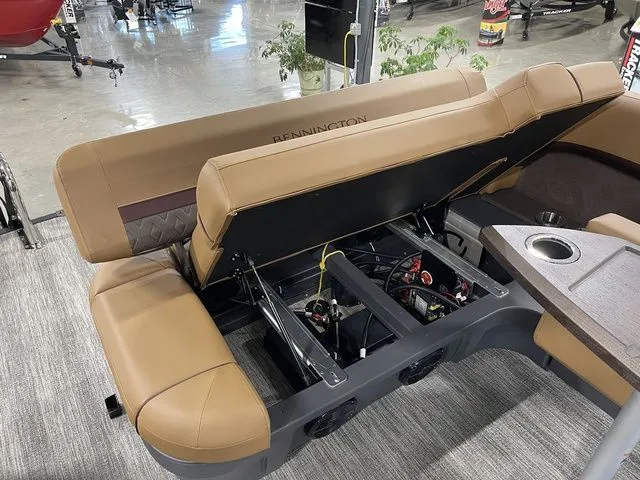 Slide: The Image of Bennington M L-Bench 22 ML 2026 - 24