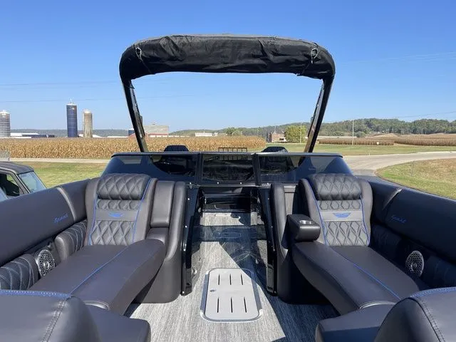 Slide: The Image of Bennington Q Swingback 27 QSBWAT2 2026 - 13