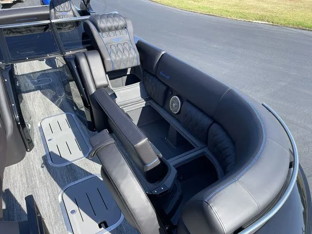 Slide: The Image of Bennington Q Swingback 27 QSBWAT2 2026 - 18